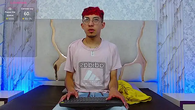 Axel tay online show from January 13, 12:32 pm