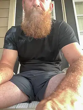 Snapshot of 32XRedBeard chatting on May 2, 11:37 am 32XRedBeard online show from May 2, 11:37 am