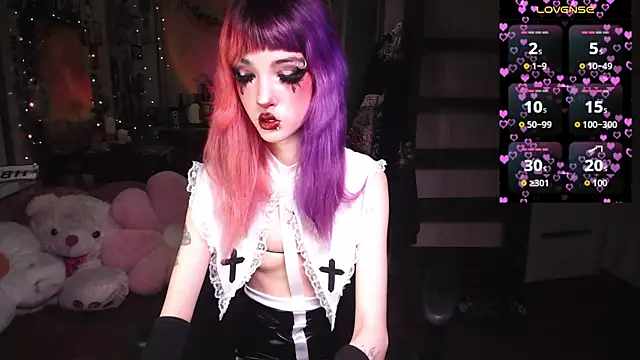 Ink  pleasure online show from April 20, 11:39 pm