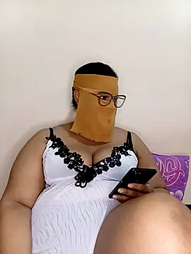 Samara-Bella online show from March 6, 8:37 pm