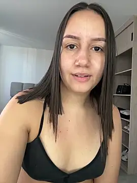 Jullya x online show from May 13, 8:06 pm