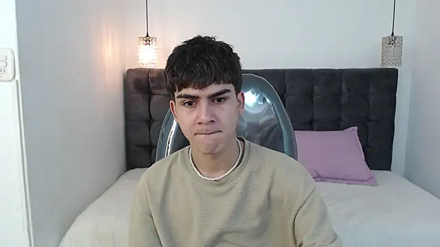 Tommy18   online show from January 8, 1:31 pm