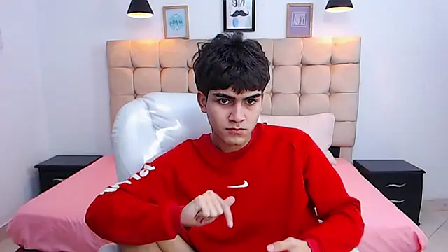 Tommy18   online show from January 22, 6:42 am