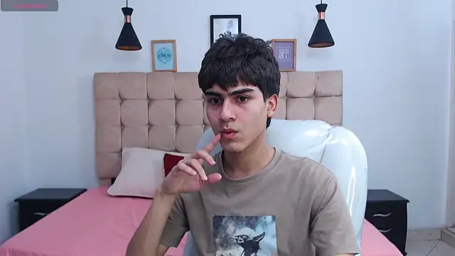 Tommy18   online show from January 25, 4:34 am