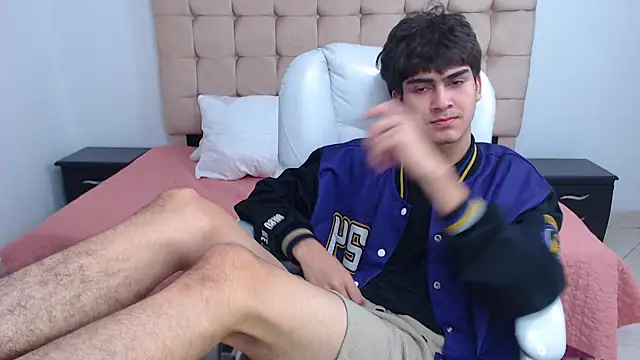 Tommy18   online show from February 6, 9:32 am