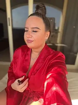 Ivy Davidson online show from February 6, 12:05 pm