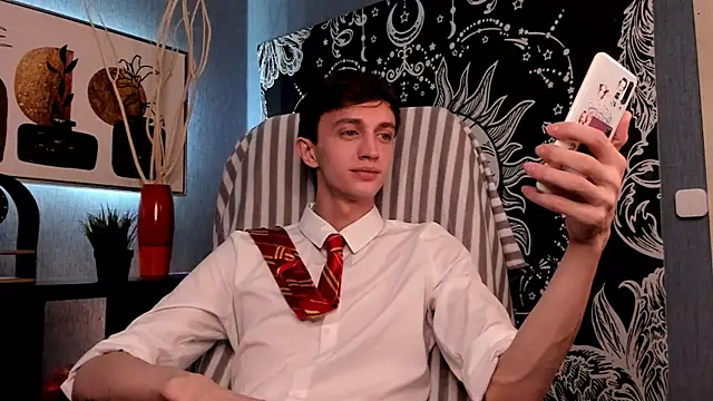 John Weasley online show from January 9, 3:04 am