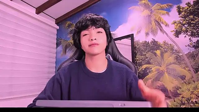 AllanYong18 online show from February 9, 5:29 am