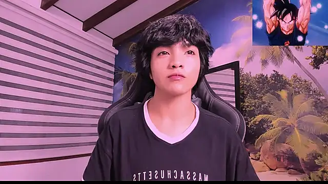 AllanYong18 online show from February 21, 3:45 am