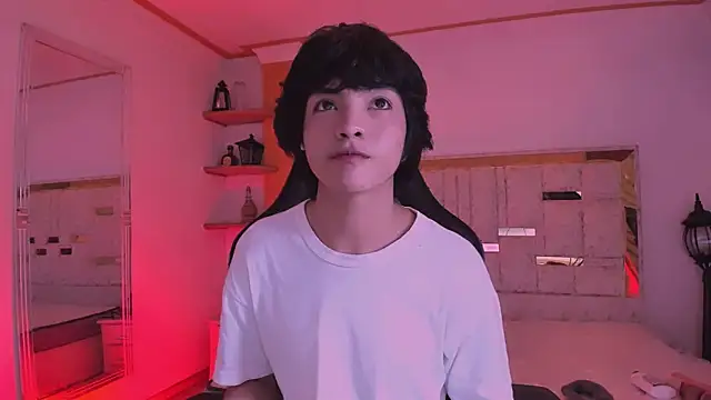 AllanYong18 online show from March 9, 9:57 am