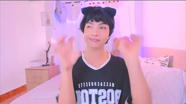 AllanYong18 online show from November 2, 3:14 pm