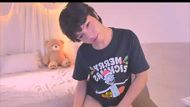 AllanYong18 online show from November 16, 2:00 pm