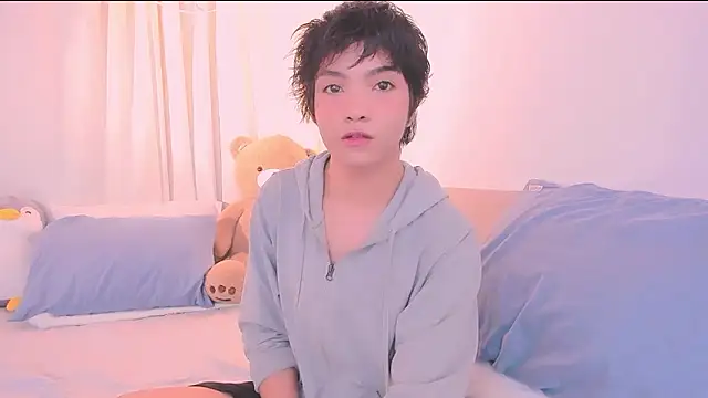 AllanYong18 online show from January 10, 12:40 pm