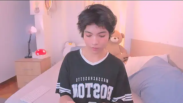 AllanYong18 online show from January 17, 11:59 am