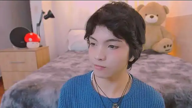 AllanYong18 online show from March 20, 5:45 am