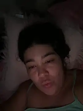 Snapshot of karla_hotgirl chatting on January 23, 2:44 am karla hotgirl online show from January 23, 2:44 am