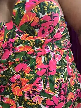 Snapshot of karla_hotgirl chatting on March 7, 4:57 am karla hotgirl online show from March 7, 4:57 am