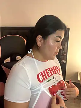 Snapshot of karla_hotgirl chatting on September 19, 1:18 am karla hotgirl online show from September 19, 1:18 am