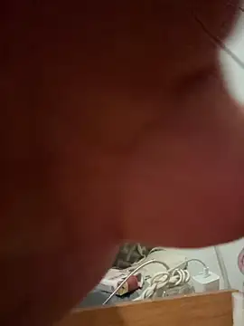 Snapshot of zxb757369 chatting on February 11, 11:10 am zxb757369 online show from February 11, 11:10 am