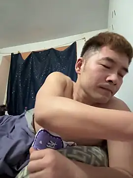 Snapshot of zxb757369 chatting on February 11, 3:08 pm zxb757369 online show from February 11, 3:08 pm