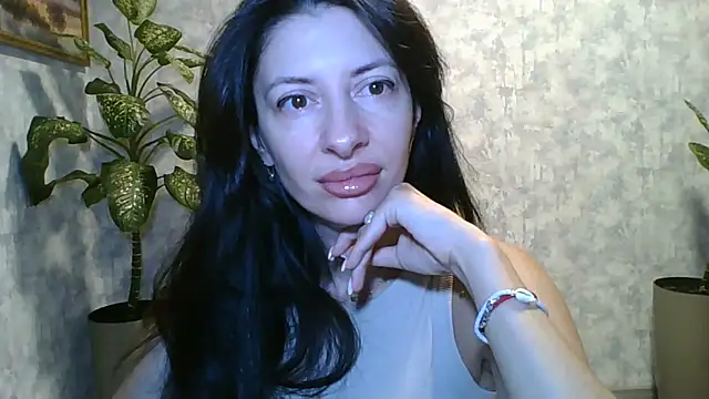 Snapshot of LissaBlossom chatting on July 25, 4:10 am LissaBlossom online show from July 25, 4:10 am