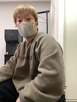 K0718 online show from February 23, 6:33 am