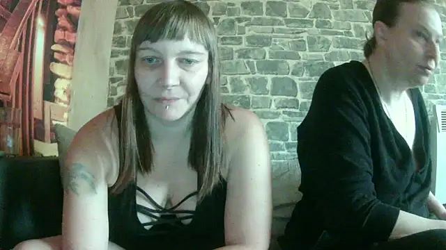 Snapshot of YviEngel87 chatting on January 16, 12:31 pm YviEngel87 online show from January 16, 12:31 pm