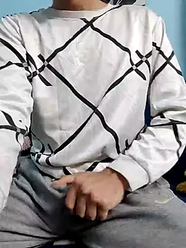 TOPMOON001 online show from January 21, 11:56 am