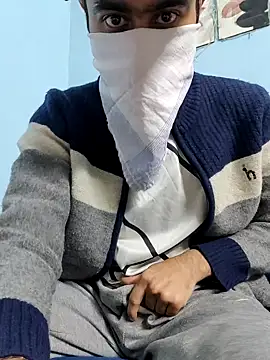 TOPMOON001 online show from February 4, 11:27 am