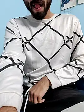 TOPMOON001 online show from February 10, 11:36 am