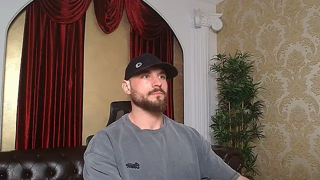 AdamJamesonn online show from March 12, 10:05 am