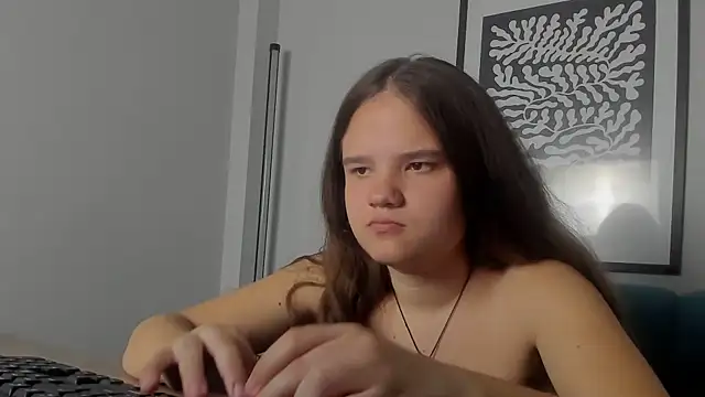 AdeleCruz online show from April 22, 12:07 pm