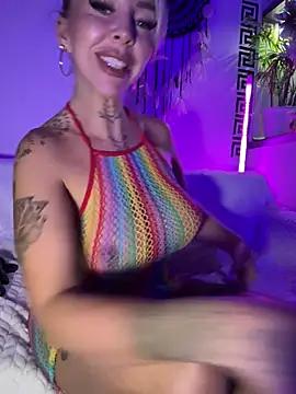 CheekyChels online show from April 30, 9:08 pm