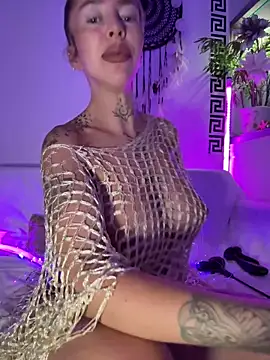 CheekyChels online show from June 9, 5:35 pm
