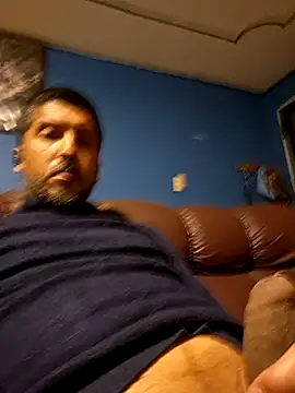 Snapshot of ElHades086 chatting on January 23, 2:55 am ElHades086 online show from January 23, 2:55 am