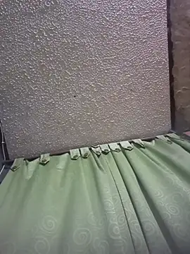 Snapshot of ElHades086 chatting on October 24, 3:03 am ElHades086 online show from October 24, 3:03 am