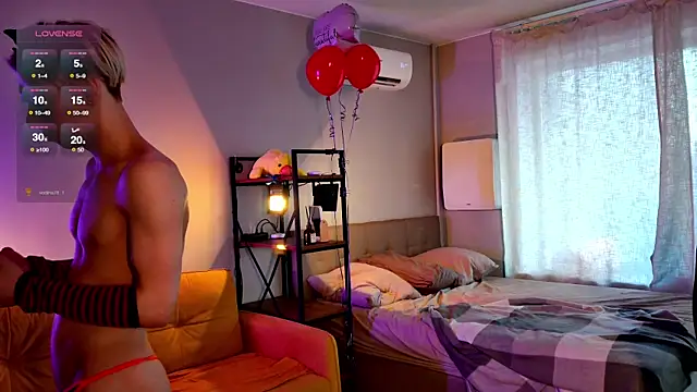 Snapshot of leon_yuugen chatting on February 26, 2:14 pm leon yuugen online show from February 26, 2:14 pm