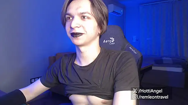 Snapshot of leon_yuugen chatting on March 31, 6:30 pm leon yuugen online show from March 31, 6:30 pm