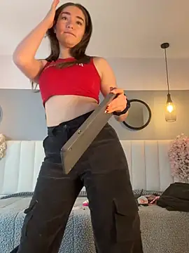 chelsea bolton  online show from April 20, 12:19 pm