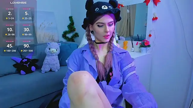 Emily  Mooree online show from January 16, 4:07 am