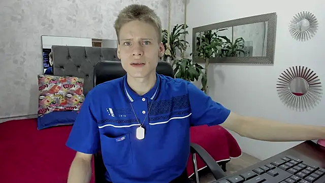 Snapshot of blondie_lover69 chatting on February 26, 7:05 pm blondie lover69 online show from February 26, 7:05 pm