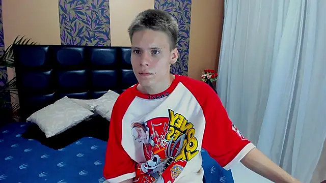 Snapshot of blondie_lover69 chatting on March 2, 8:07 pm blondie lover69 online show from March 2, 8:07 pm