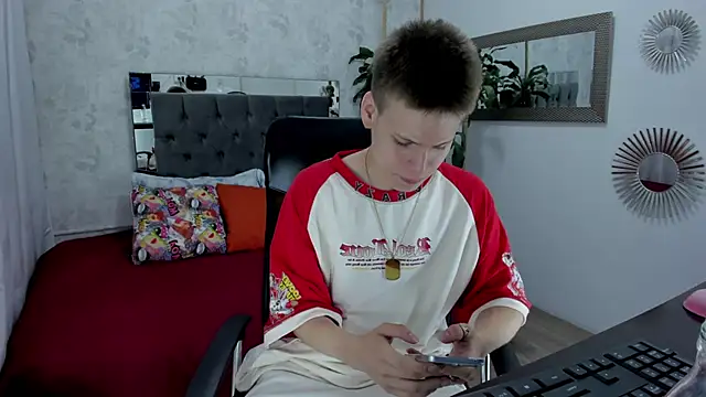 Snapshot of blondie_lover69 chatting on March 7, 8:00 pm blondie lover69 online show from March 7, 8:00 pm