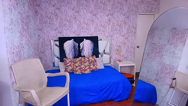 Snapshot of blondie_lover69 chatting on September 14, 8:41 pm blondie lover69 online show from September 14, 8:41 pm