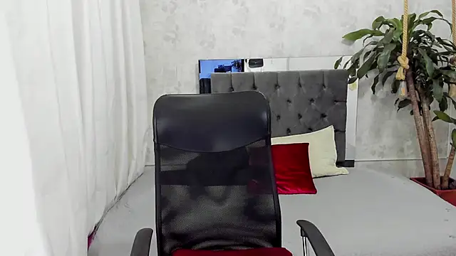 Snapshot of blondie_lover69 chatting on September 21, 8:43 pm blondie lover69 online show from September 21, 8:43 pm