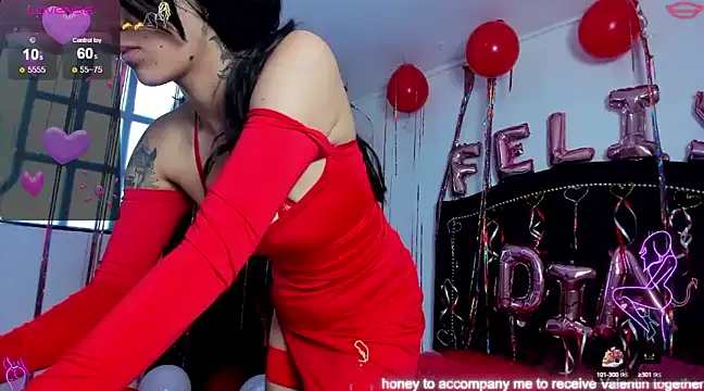 Cleo Hott online show from February 13, 9:38 pm