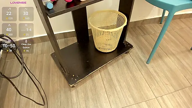 Snapshot of Thifany_Hampton_ chatting on March 7, 7:49 pm Thifany Hampton online show from March 7, 7:49 pm