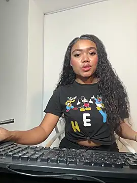 Snapshot of JasmineRose7 chatting on November 26, 11:06 pm JasmineRose7 online show from November 26, 11:06 pm