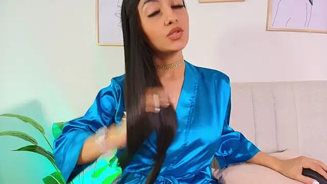 trissha xk1 online show from February 18, 3:43 pm