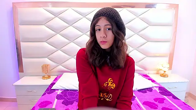 MiaQueen021 online show from February 8, 12:28 pm